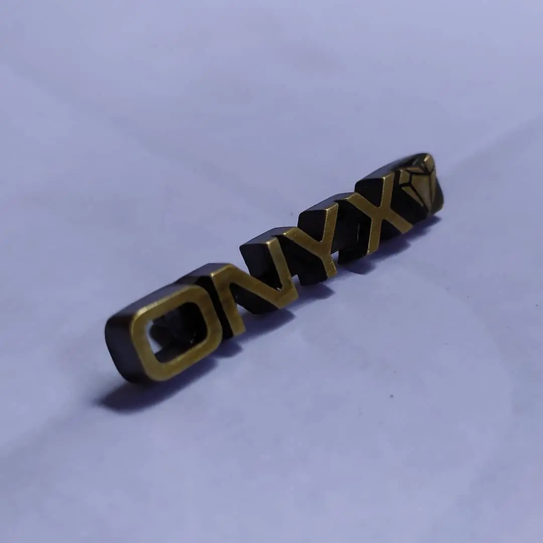 Letras metálicas sueltas en bronce, fundidas en volumen y sin placa de fondo